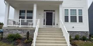 643 LORD FAIRFAX Street Gallery 1