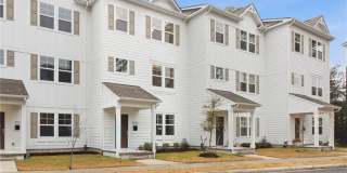 2923 Pretty Lake Avenue Gallery 2