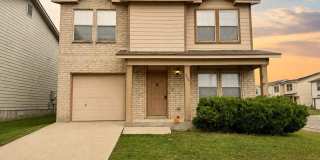 Spacious 3-Bedroom Home in West San Antonio with Convenient Location Gallery 1