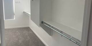 7020 Albatross Attic Street Gallery 34