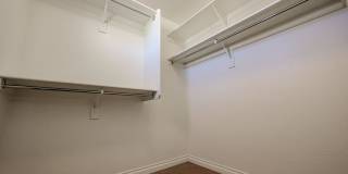 COMING SOON! Great Location!Stunning 6-bedroom Plus 7, 4.5-bathroom home located in Chandler Gallery 46