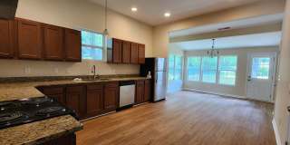 Room in 2 Bedroom Home in Atlanta Gallery 12