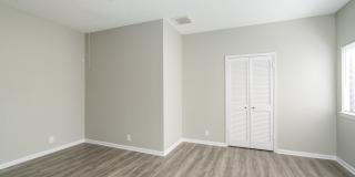 BEAUTIFULLY UPDATED 3-BEDROOM HOME IN TIMBER RIDGE Gallery 25