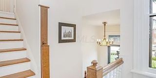 Stunning Victorian Duplex for Rent Gallery 6