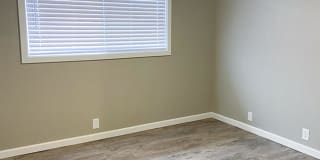 Sutter Apartments Gallery 3