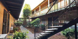2508 L Street – Classic Midtown Living Gallery 45