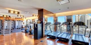 Stunning North Strip/City views from this UNFURNISHED 1+Den/1.5ba residence. Gallery 10