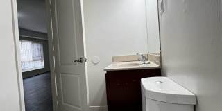 Quincy Village Apartments Gallery 6