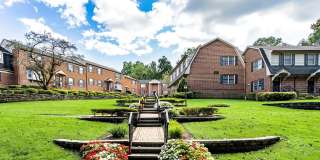 Constantine Village Gallery 22