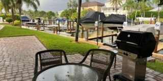 Cozy Condo in Waterfront Island Complex-Available NOW for 12 Month Tenant Gallery 15