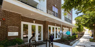 Ardmore & 28th Gallery 26