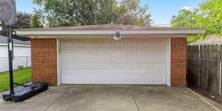 9299 Becker Avenue Gallery 36