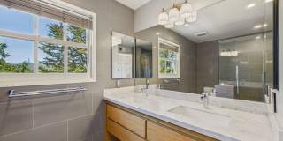 Beautiful serene and private Belmont home Gallery 17
