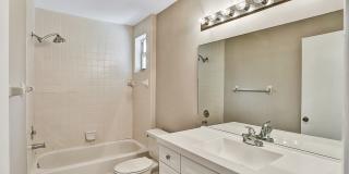 10932 NW 12th Court Gallery 33