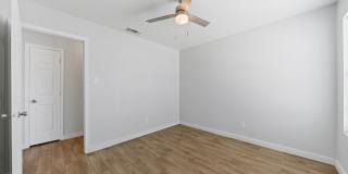 14532 Clovelly Wood Gallery 22