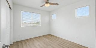 105 W Latona Gallery 34