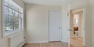 337 Madison Ave Gallery 21