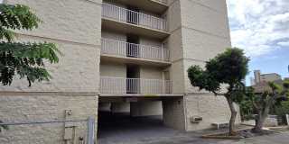 Immaculate 1 bedroom w/ Assigned Parking Stall in Town! Gallery 1