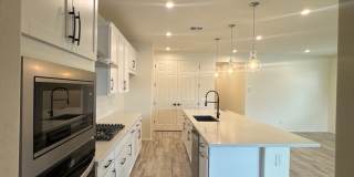LIKE NEW 4 BEDROOM IN PEORIA Gallery 15