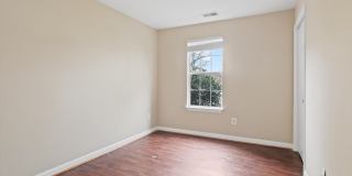 8058 LISLE Drive Gallery 16