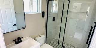 Gorgeous 1BD/1BA all appliances included. Move in ready!! Gallery 3