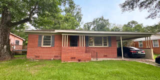 916 Delmar Drive Gallery 1