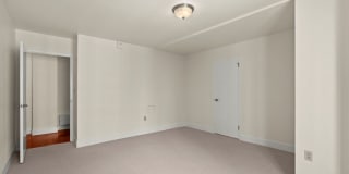 1105 Spring St Gallery 13