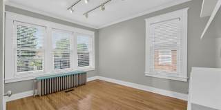 7122 Nashville Avenue Gallery 17