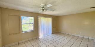 ADORABLE 3 Bedroom, 1 Bath  Block House with a fenced yard in Lakeland *Available Now* Gallery 8