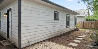 Modern 3-Bedroom Home Near Downtown Gallery 18