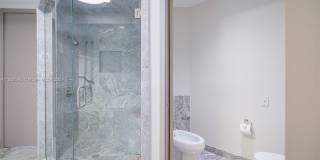 16051 Collins Ave Gallery 19