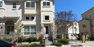 Beautiful El Cajon Row Home! Gallery 1
