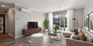 Atrium Downtown Gallery 4