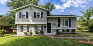 Room in 3 Bedroom Home at Bilmark Ave Gallery 1