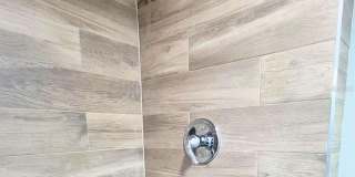 1040 RANDALL STREET Gallery 33