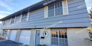 Completely Remodeled Overland Park Duplex-Available in AUGUST!! Gallery 1