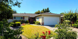 4BD/2BA Willow Glen Home with Remodeled Chef's Kitchen Gallery 1