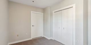 Kenmore Sq - 2 Bed 2 Bath  9/1 Gallery 7