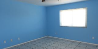 5 bedroom 3 bath Gallery 17