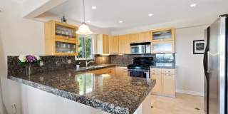 1.5 Bedrooms - 1.5 Bathrooms Split Level House -  Mt. Helix Artist’s Colony Executive Rental Gallery 5