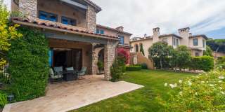 Gorgeous 5 Bedroom Home with sweeping views and pool Gallery 3