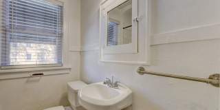 1 Bed 1 Bath apartment in Okc close to Plaza District! Gallery 17