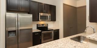 Crest at Park Central Apartments Gallery 8