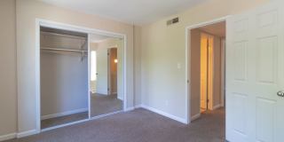 Woodburn Townhomes Gallery 10