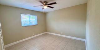 2213 NE 3rd Avenue unit: 2215 Gallery 13