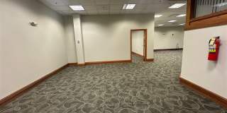 1960 Ring Road Gallery 13