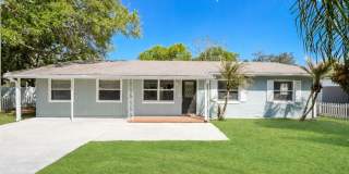 1215 North Nowell Street Gallery 1