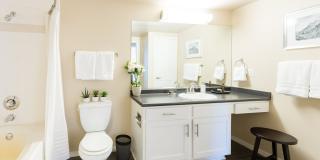 IMT Cherry Creek Gallery 21