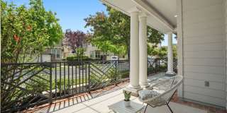 BRIGHT, OPEN RESIDENCE IN RIVERMARK HOME WITH EXCELLENT LAYOUT Gallery 43