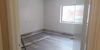 S0038 - 170 Seymour Gallery 26